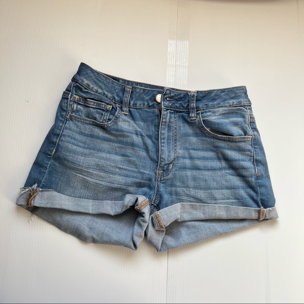 American Eagle Outfitters Short Size 4 Super Super Stretch Hi-Rise Shortie